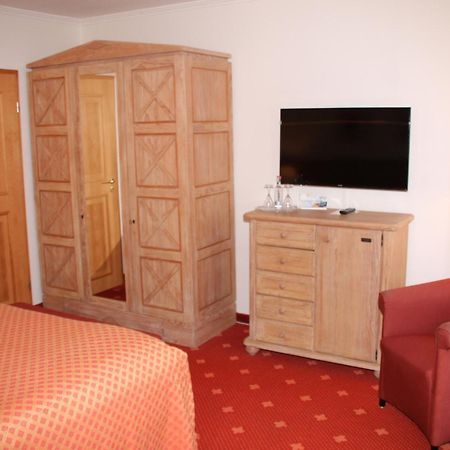 Romantik Im Hotel Villa Roehl Timmendorfer Strand Habitación foto