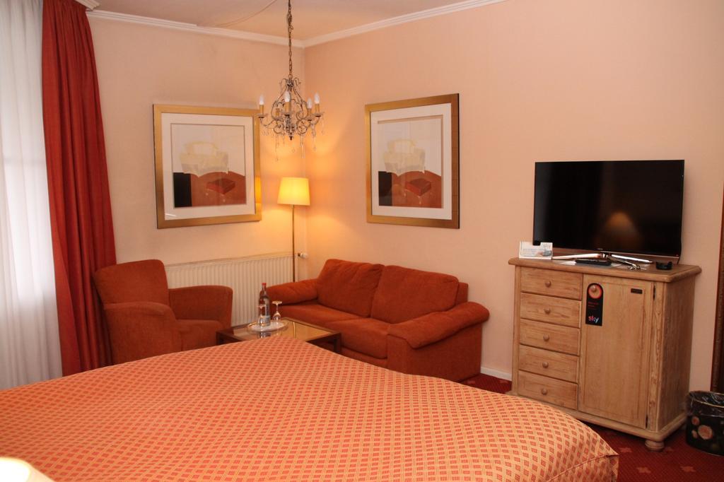 Romantik Im Hotel Villa Roehl Timmendorfer Strand Habitación foto