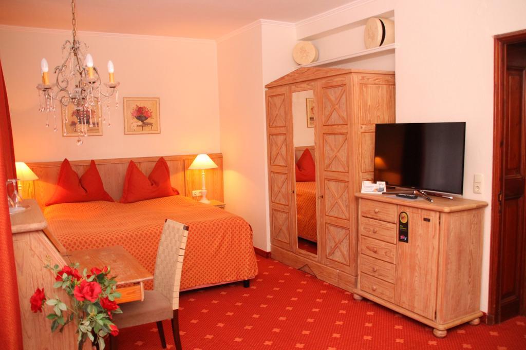 Romantik Im Hotel Villa Roehl Timmendorfer Strand Exterior foto