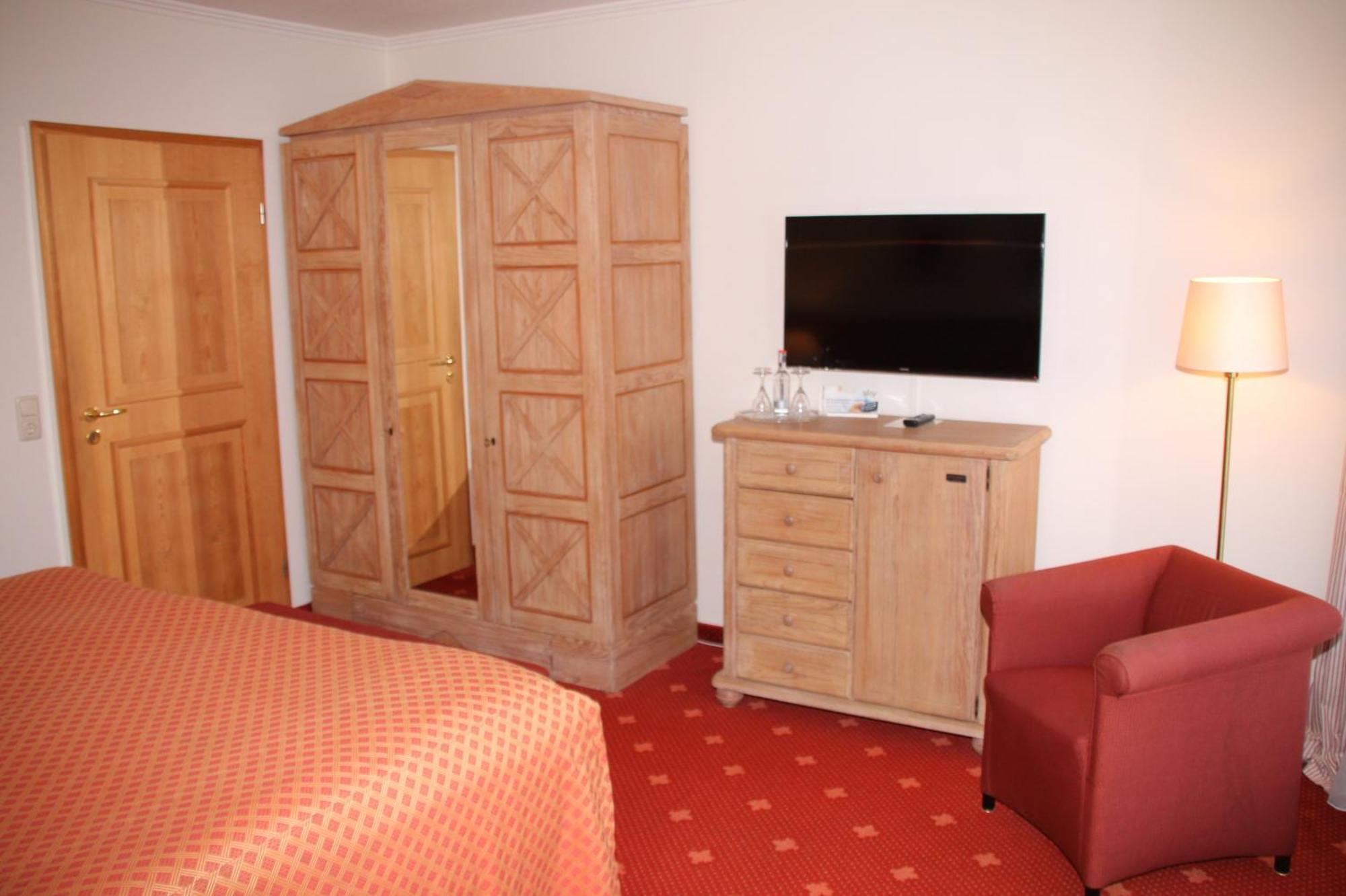 Romantik Im Hotel Villa Roehl Timmendorfer Strand Habitación foto